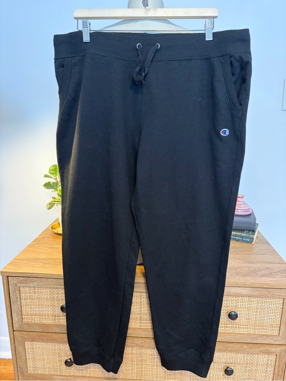 Champion black jogger sweatpants in size 2XL